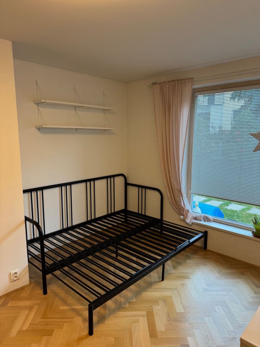 1 bedroom with open-plan kitchen flat to rent, 50 m², Blatného, Brno, Jihomoravský Region 1 bedroom with open-plan kitchen flat to rent, 50 m², Blatného, Brno, Jihomoravský Region