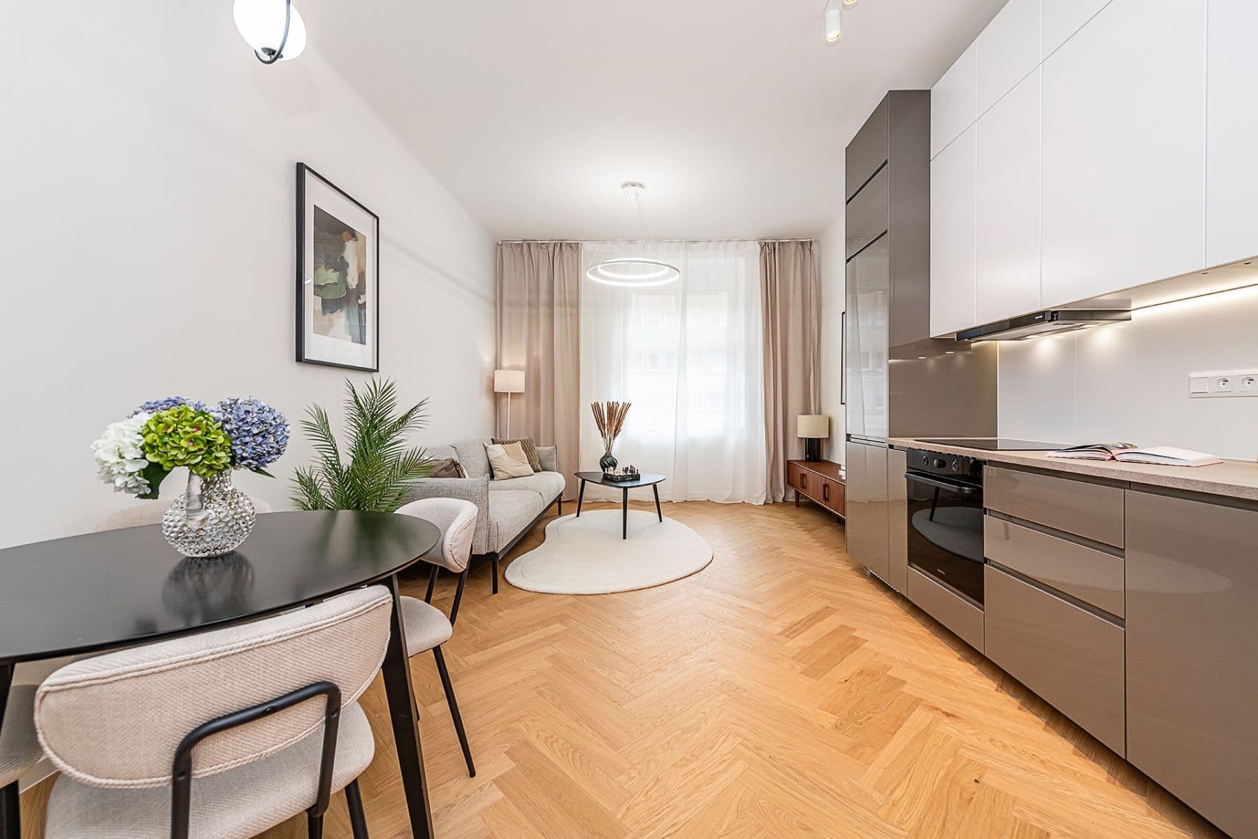 1 bedroom with open-plan kitchen flat for sale, 51 m², Dělnická, Prague, Prague 1 bedroom with open-plan kitchen flat for sale, 51 m², Dělnická, Prague, Prague