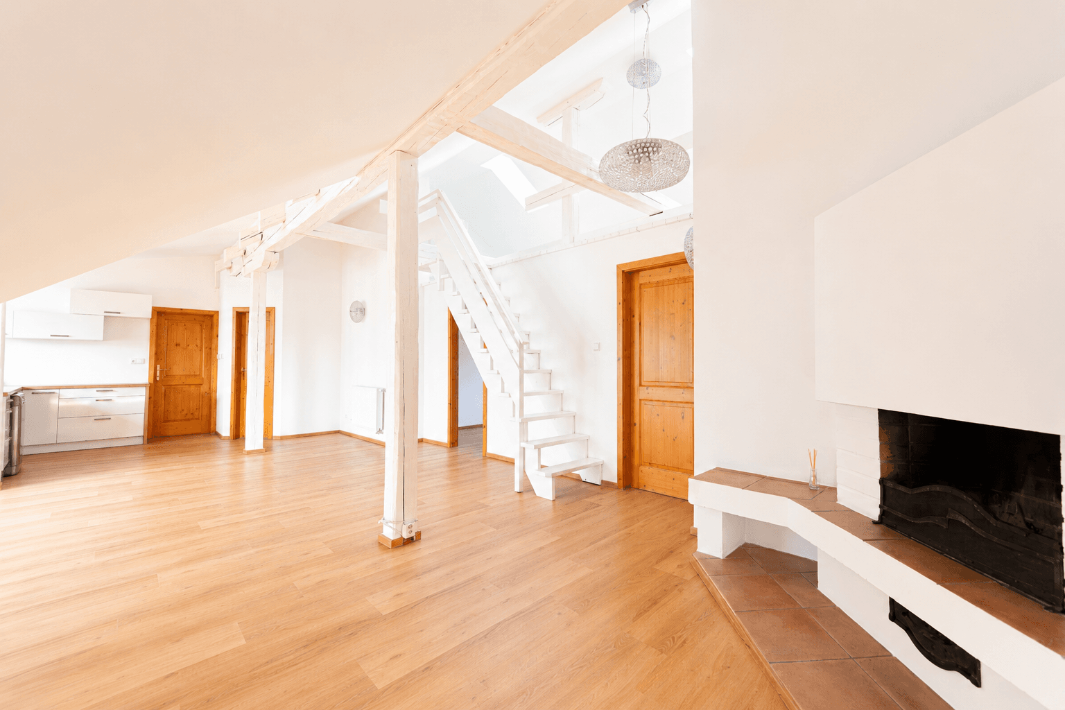 2 bedroom with open-plan kitchen flat to rent, 110 m², Drtinova, Prague, Prague 2 bedroom with open-plan kitchen flat to rent, 110 m², Drtinova, Prague, Prague