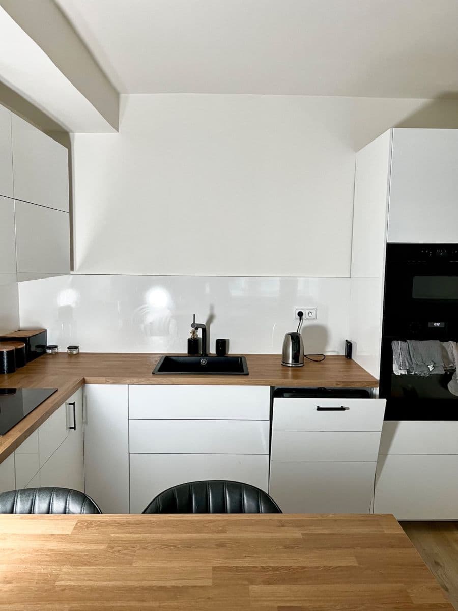 1 bedroom with open-plan kitchen flat for sale, 55 m², Peroutkova, Prague, Prague 1 bedroom with open-plan kitchen flat for sale, 55 m², Peroutkova, Prague, Prague