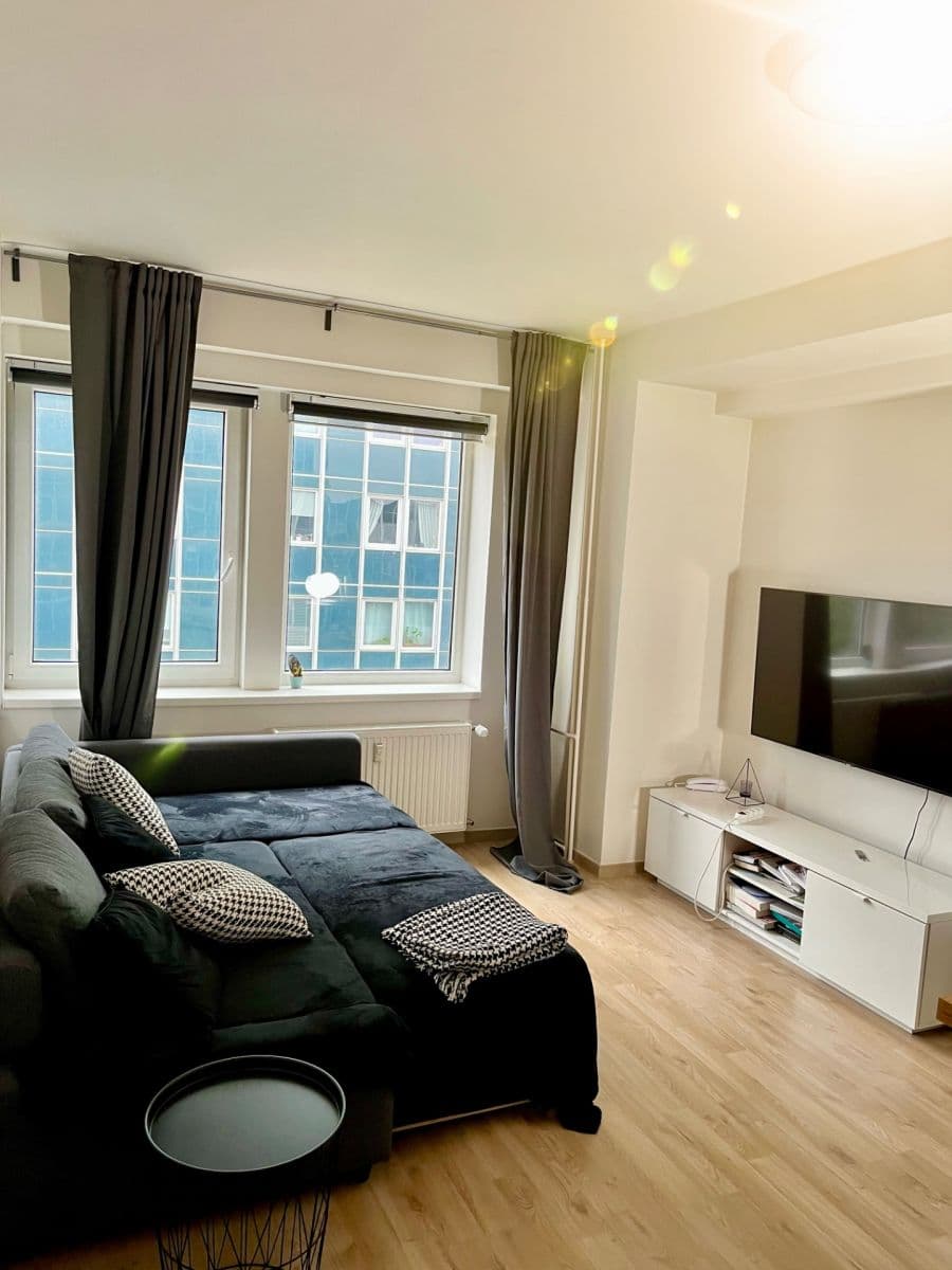1 bedroom with open-plan kitchen flat for sale, 55 m², Peroutkova, Prague, Prague 1 bedroom with open-plan kitchen flat for sale, 55 m², Peroutkova, Prague, Prague