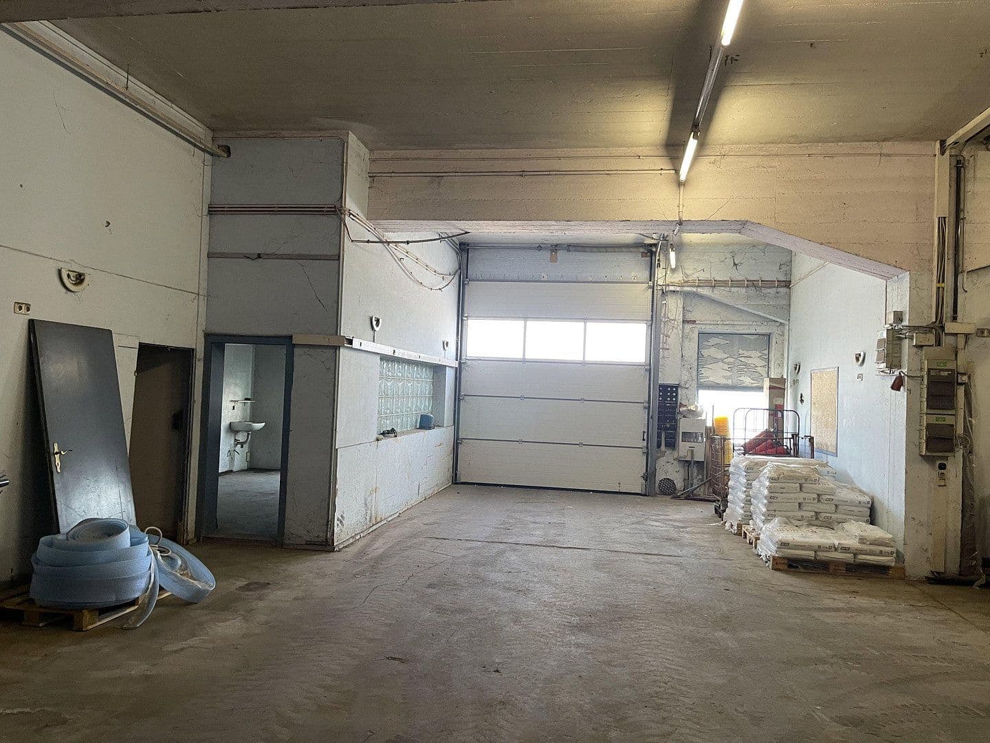 non-residential property to rent, 1,995 m², Im Gewerbepark 1, Hunderdorf, Bavaria non-residential property to rent, 1,995 m², Im Gewerbepark 1, Hunderdorf, Bavaria