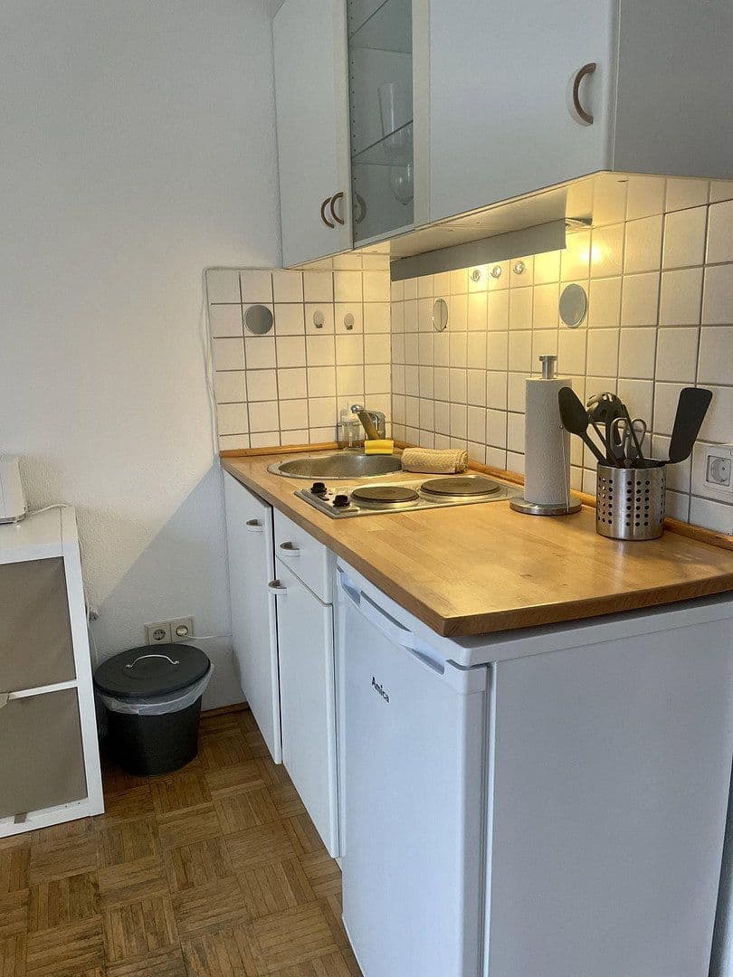 1 bedroom flat to rent, 22 m², Mauritiussteinweg X, Köln, North Rhine-Westphalia 1 bedroom flat to rent, 22 m², Mauritiussteinweg X, Köln, North Rhine-Westphalia