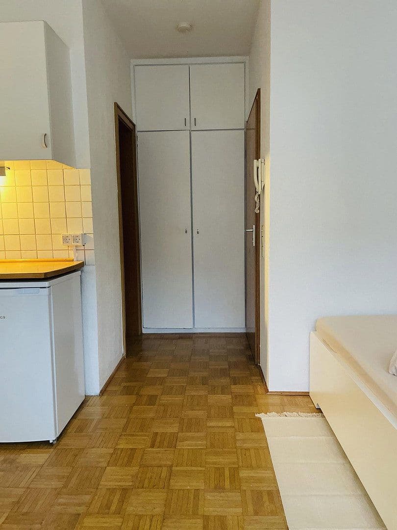 1 bedroom flat to rent, 22 m², Mauritiussteinweg X, Köln, North Rhine-Westphalia 1 bedroom flat to rent, 22 m², Mauritiussteinweg X, Köln, North Rhine-Westphalia