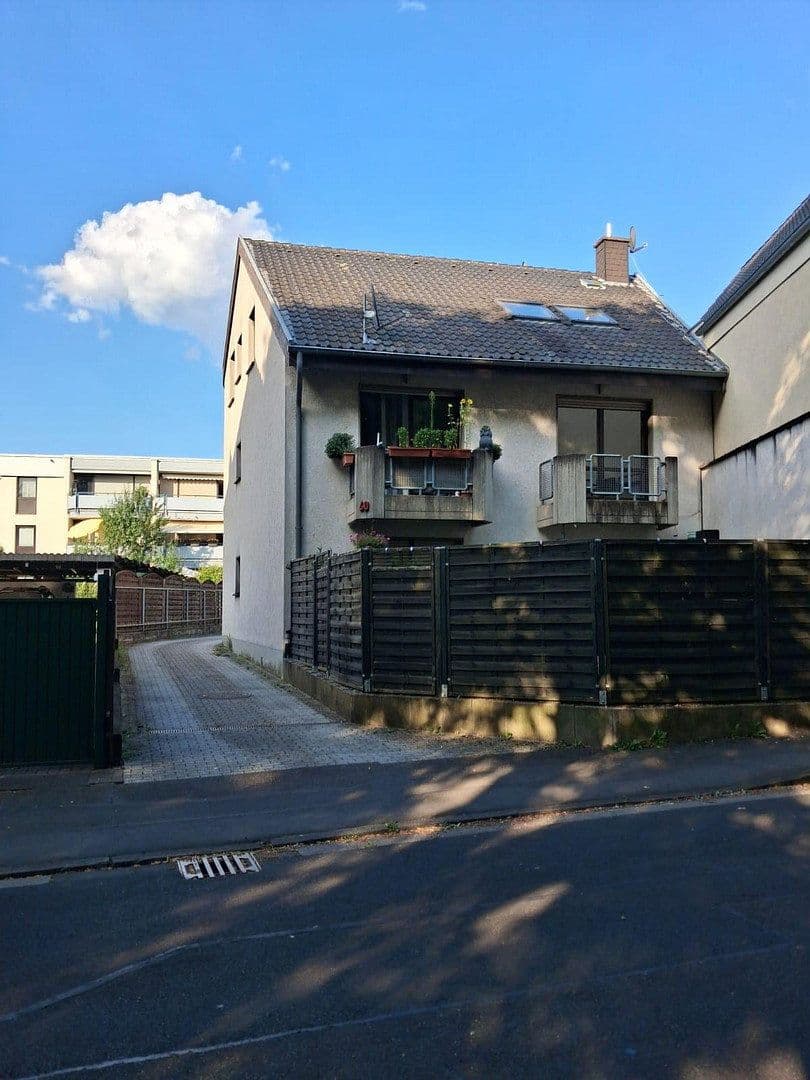 house for sale, 251 m², Kartäuserstr. 60, Bornheim, North Rhine-Westphalia house for sale, 251 m², Kartäuserstr. 60, Bornheim, North Rhine-Westphalia