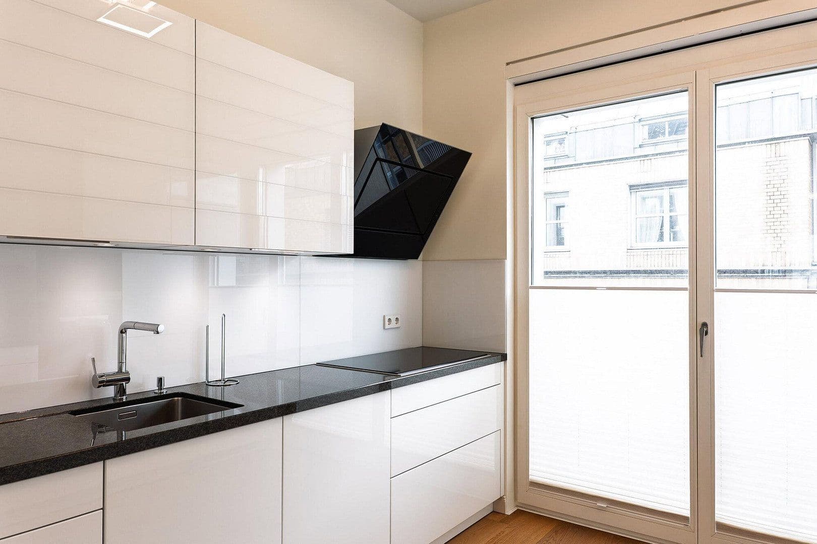 2 bedroom flat to rent, 84 m², Ratinger Straße 1, Düsseldorf, North Rhine-Westphalia 2 bedroom flat to rent, 84 m², Ratinger Straße 1, Düsseldorf, North Rhine-Westphalia