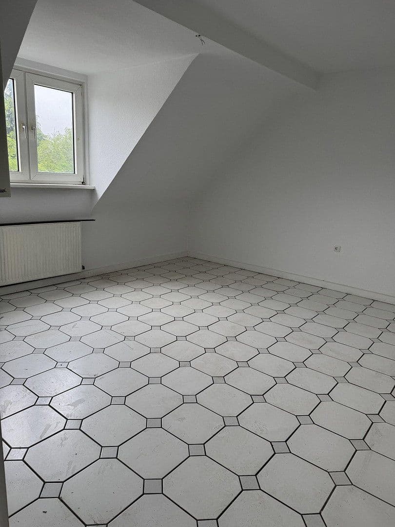 1 bedroom with open-plan kitchen flat to rent, 68 m², Gladbeck, North Rhine-Westphalia 1 bedroom with open-plan kitchen flat to rent, 68 m², Gladbeck, North Rhine-Westphalia