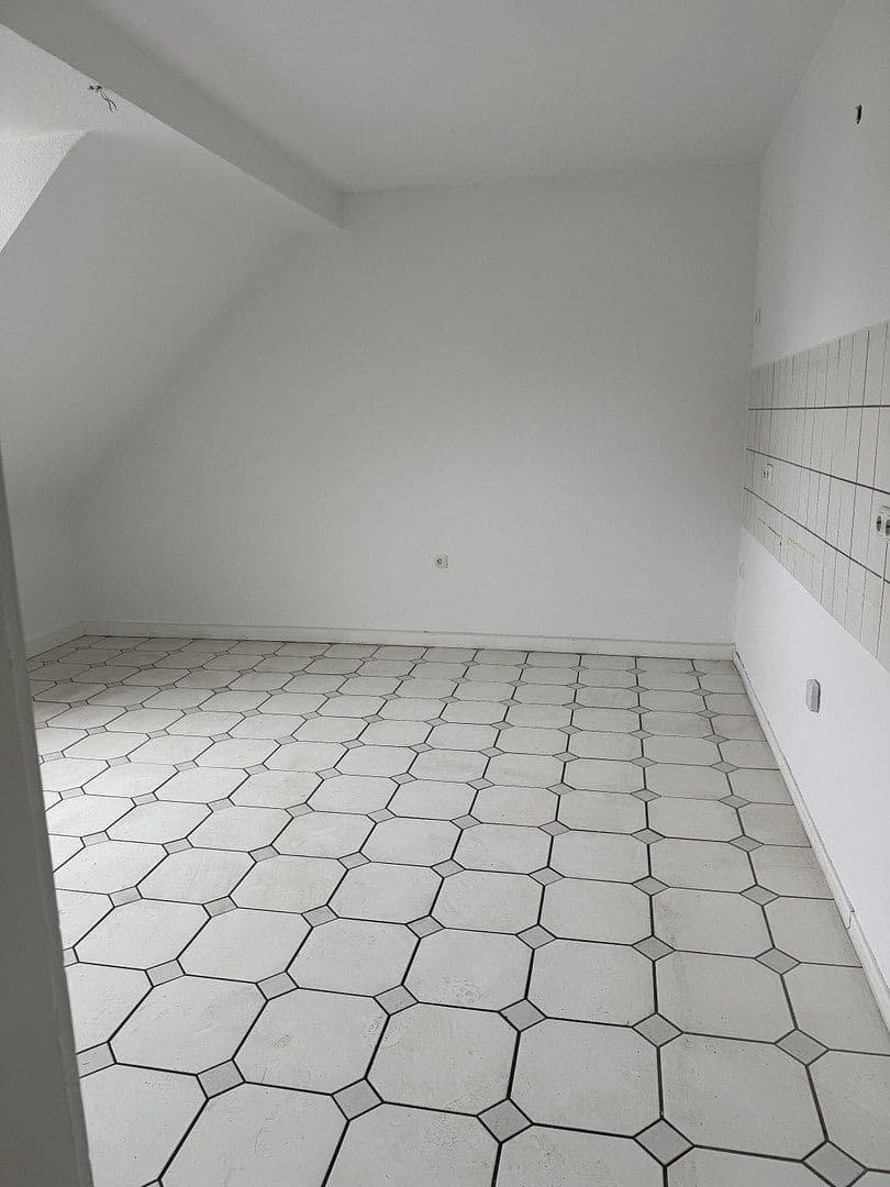 1 bedroom with open-plan kitchen flat to rent, 68 m², Gladbeck, North Rhine-Westphalia 1 bedroom with open-plan kitchen flat to rent, 68 m², Gladbeck, North Rhine-Westphalia