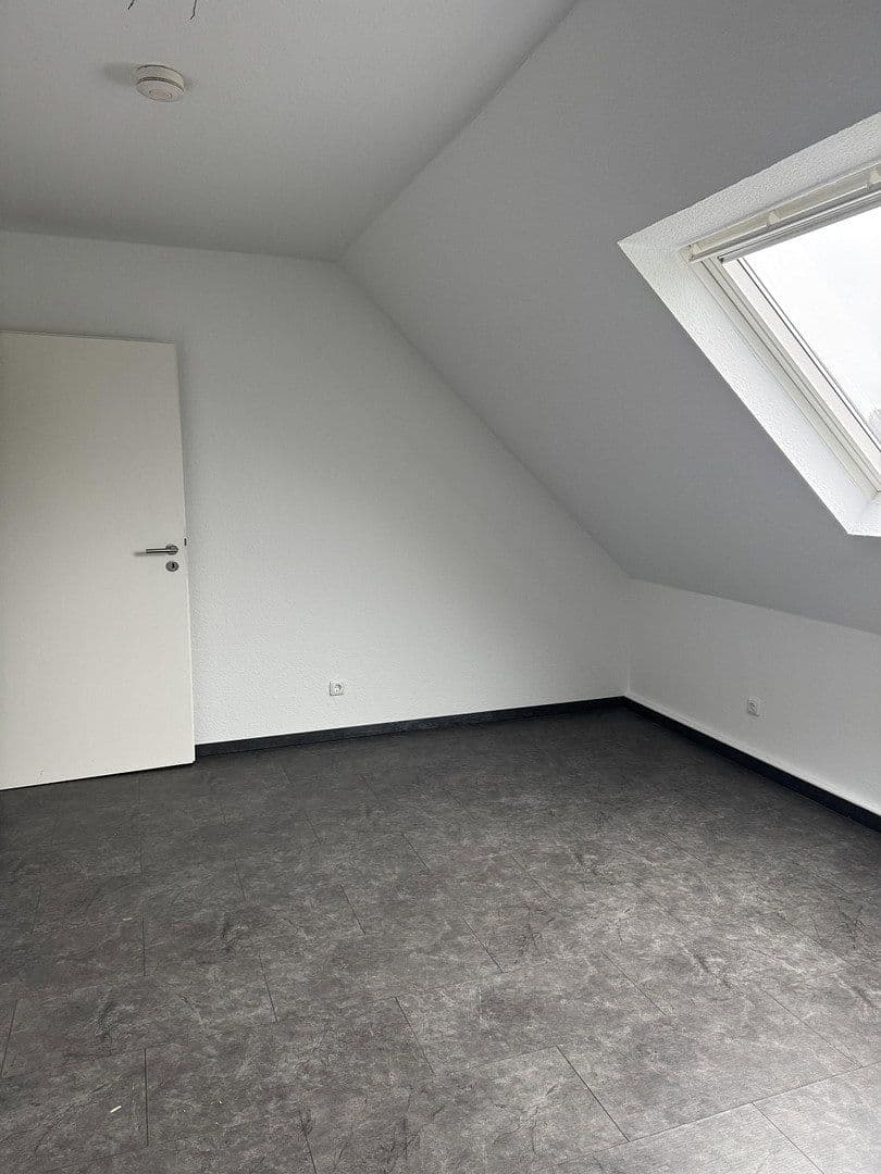 1 bedroom with open-plan kitchen flat to rent, 68 m², Gladbeck, North Rhine-Westphalia 1 bedroom with open-plan kitchen flat to rent, 68 m², Gladbeck, North Rhine-Westphalia