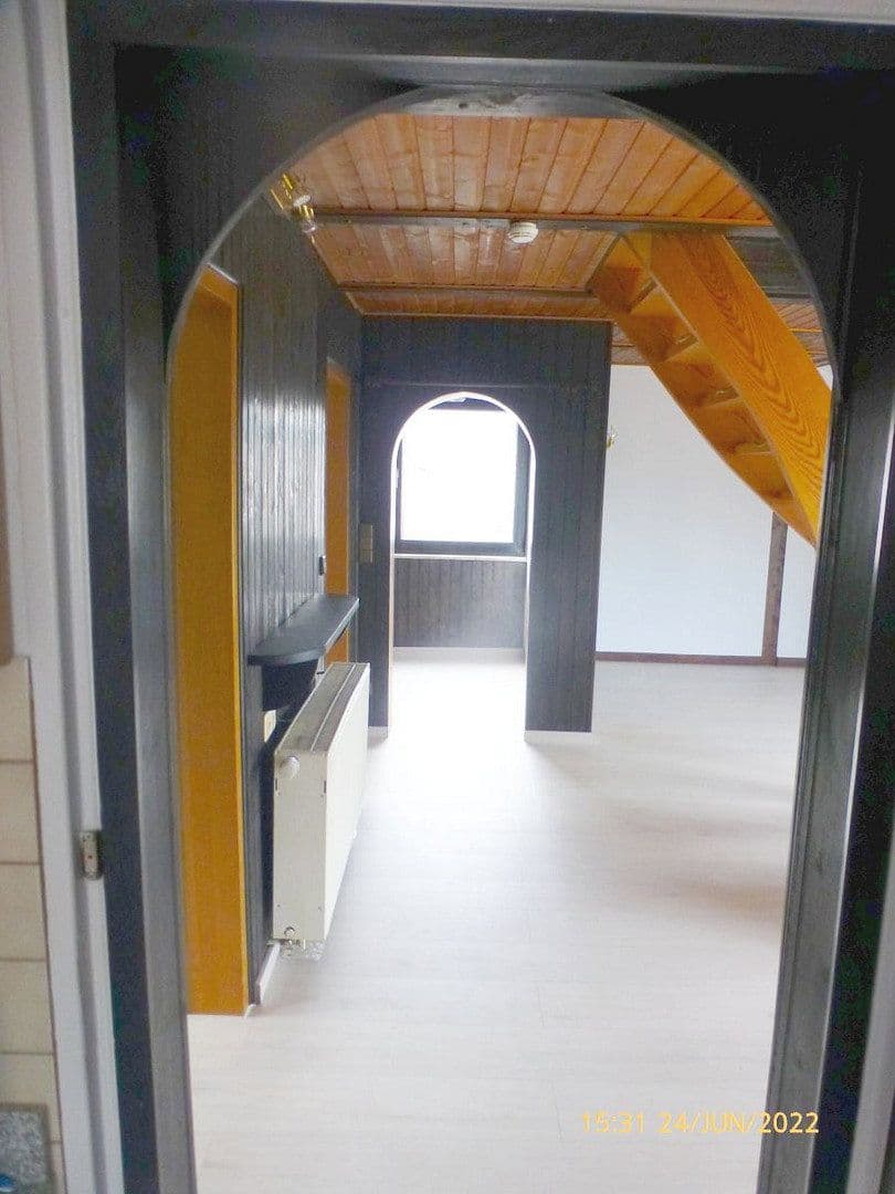 1 bedroom with open-plan kitchen flat to rent, 90 m², Niedernhausen, Hesse 1 bedroom with open-plan kitchen flat to rent, 90 m², Niedernhausen, Hesse