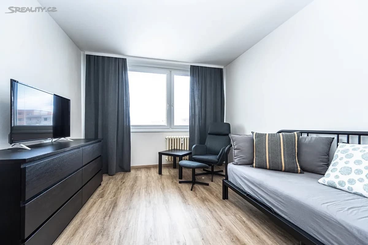 1 bedroom with open-plan kitchen flat to rent, 41 m², Ciolkovského, Prague, Prague 1 bedroom with open-plan kitchen flat to rent, 41 m², Ciolkovského, Prague, Prague