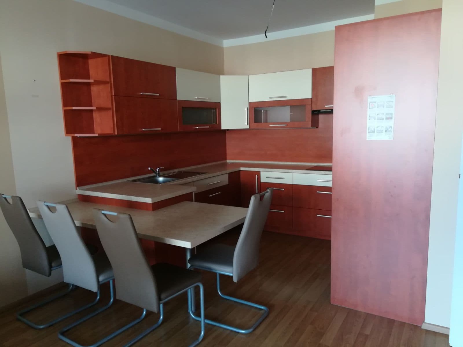 1 bedroom with open-plan kitchen flat to rent, 55 m², Československého exilu, Prague, Prague 1 bedroom with open-plan kitchen flat to rent, 55 m², Československého exilu, Prague, Prague