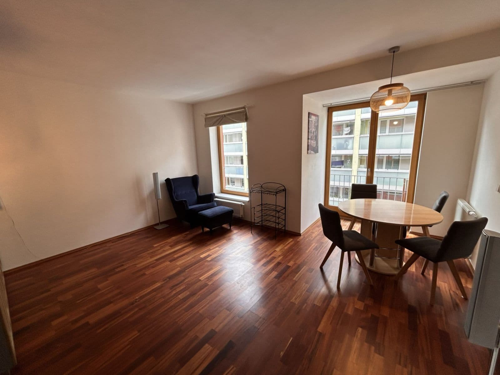 1 bedroom with open-plan kitchen flat to rent, 62 m², Jeseniova, Prague, Prague 1 bedroom with open-plan kitchen flat to rent, 62 m², Jeseniova, Prague, Prague