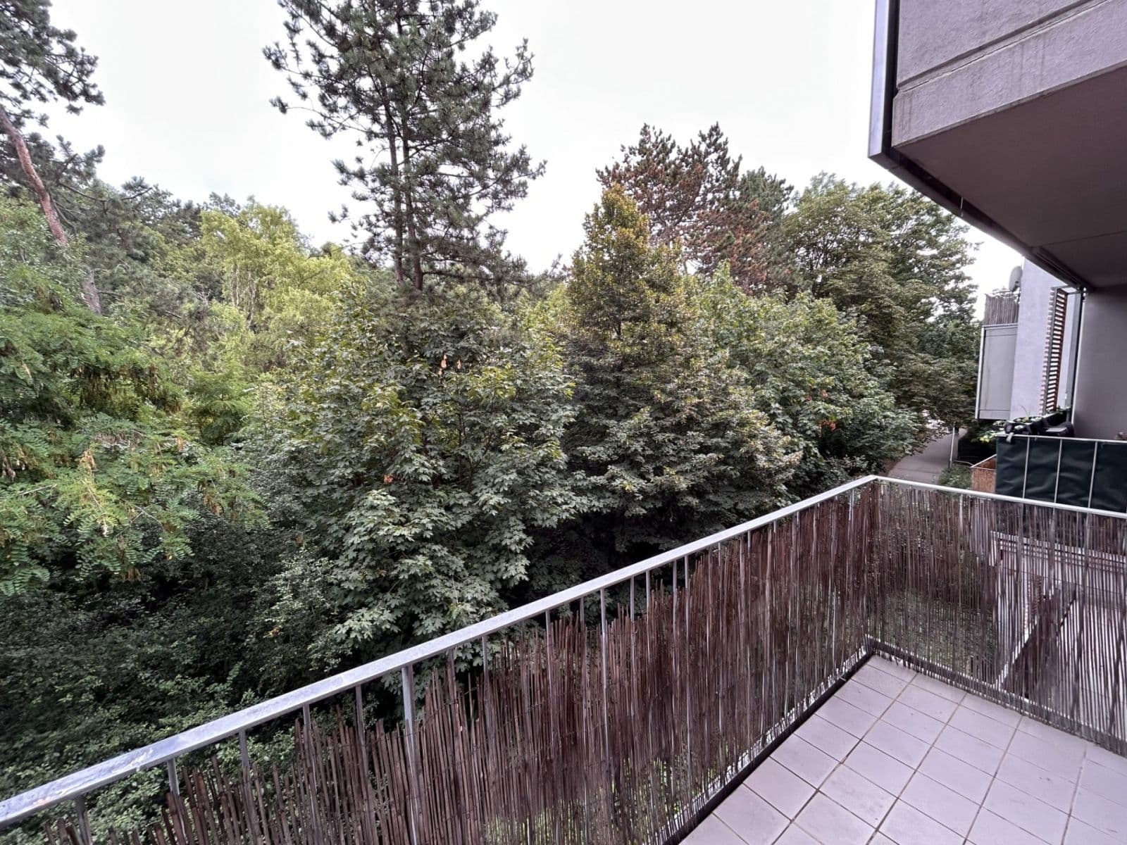 1 bedroom with open-plan kitchen flat to rent, 62 m², Jeseniova, Prague, Prague 1 bedroom with open-plan kitchen flat to rent, 62 m², Jeseniova, Prague, Prague