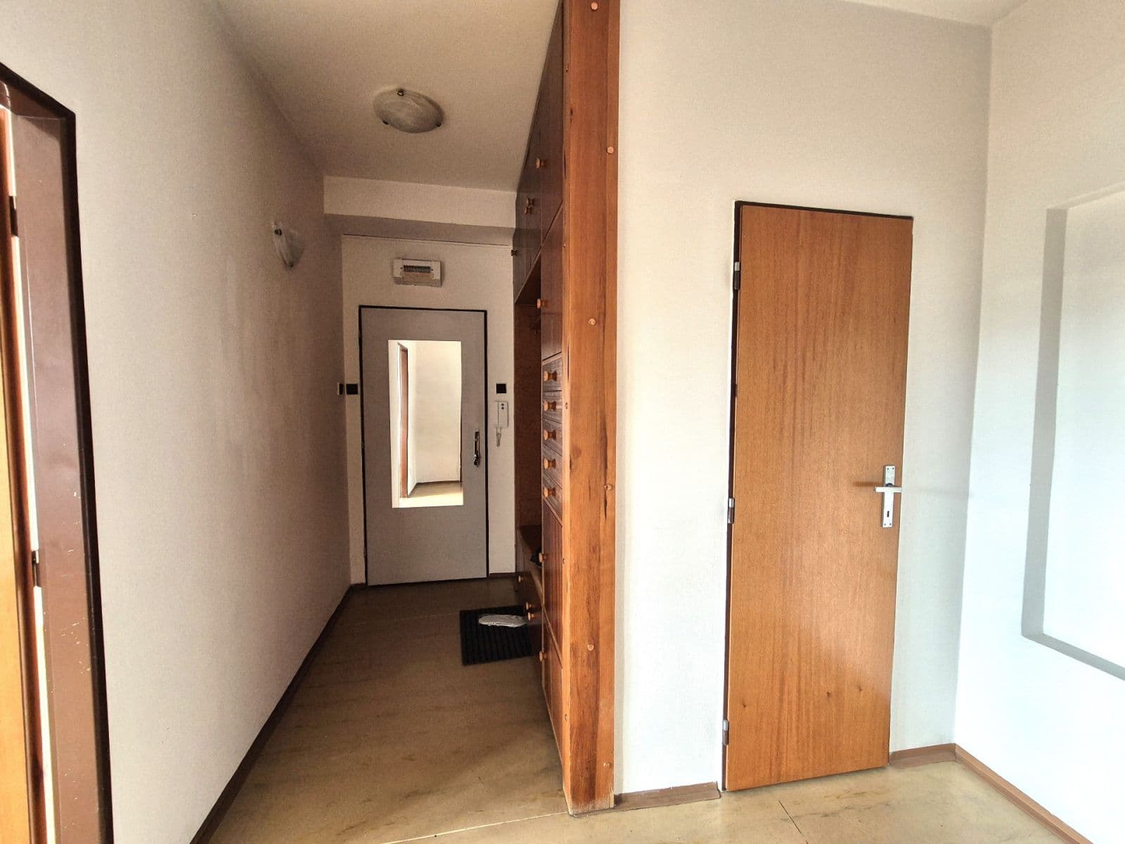 2 bedroom flat to rent, 74 m², Na Mlejnku, Prague, Prague 2 bedroom flat to rent, 74 m², Na Mlejnku, Prague, Prague