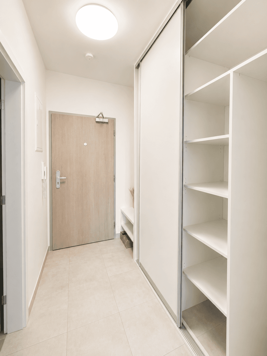 Studio flat to rent, 34 m², Gerstelova, Prague, Prague Studio flat to rent, 34 m², Gerstelova, Prague, Prague