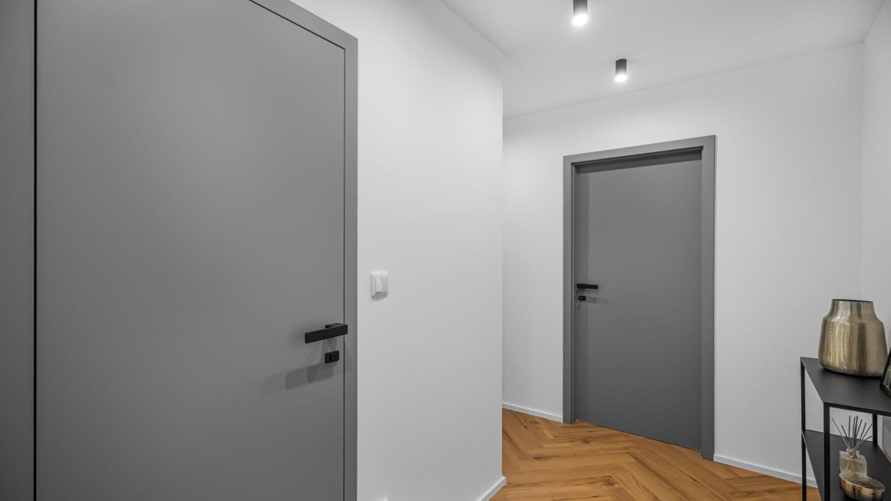 1 bedroom with open-plan kitchen flat for sale, 45 m², Doubravická, Prague, Prague 1 bedroom with open-plan kitchen flat for sale, 45 m², Doubravická, Prague, Prague