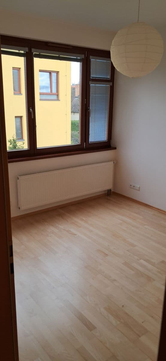 2 bedroom with open-plan kitchen flat to rent, 60 m², Čistovická, Prague, Prague 2 bedroom with open-plan kitchen flat to rent, 60 m², Čistovická, Prague, Prague