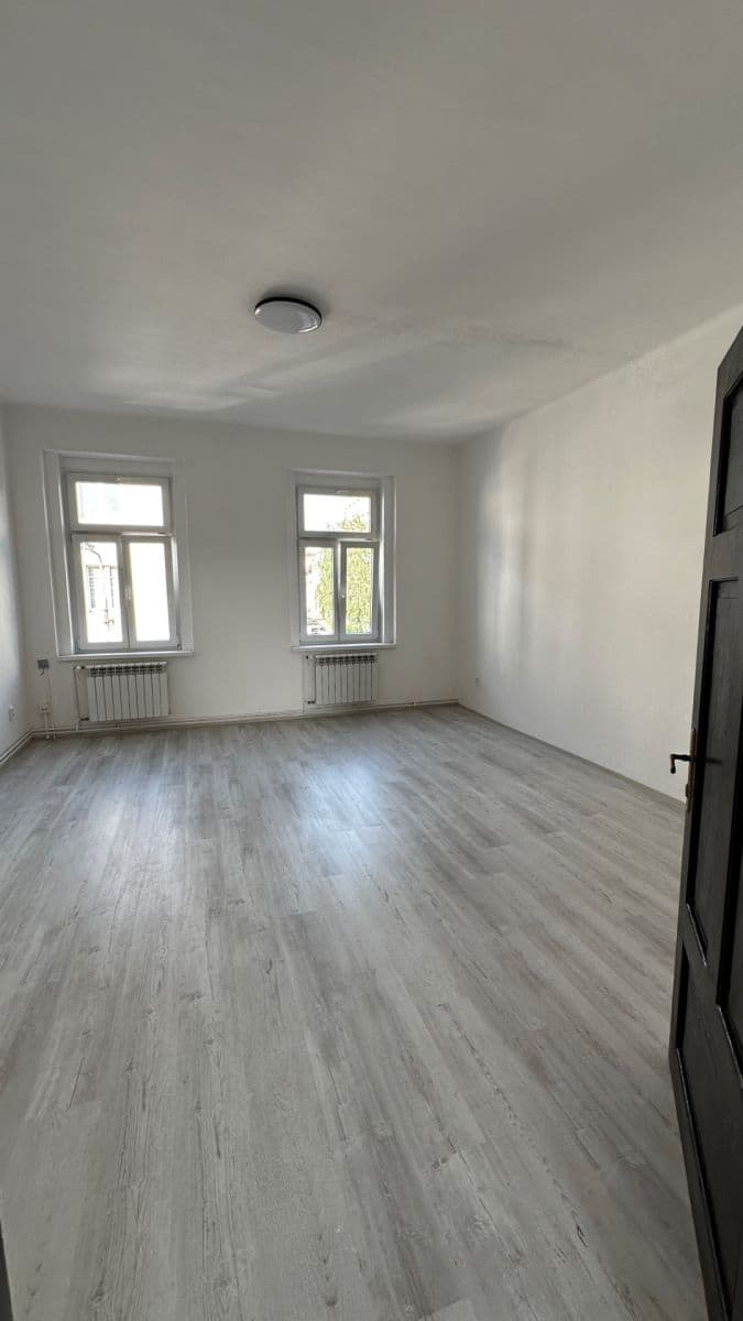 2 bedroom flat to rent, 72 m², Zemská, Teplice, Ústecký Region 2 bedroom flat to rent, 72 m², Zemská, Teplice, Ústecký Region