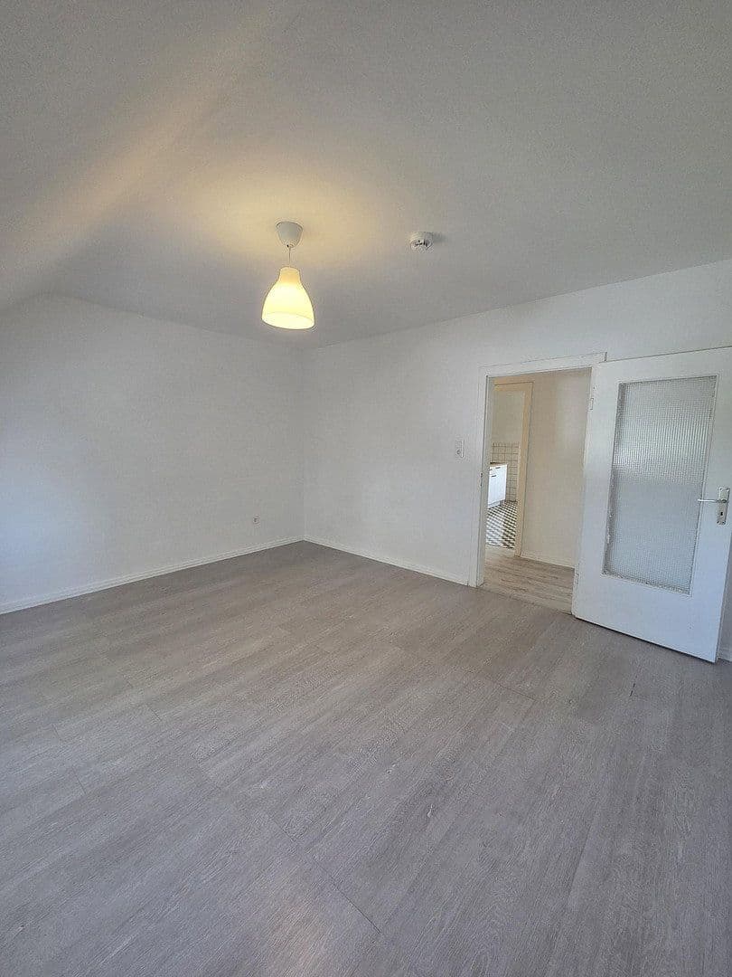 3 bedroom flat to rent, 80 m², Stolberstrasse 378, Köln, North Rhine-Westphalia 3 bedroom flat to rent, 80 m², Stolberstrasse 378, Köln, North Rhine-Westphalia