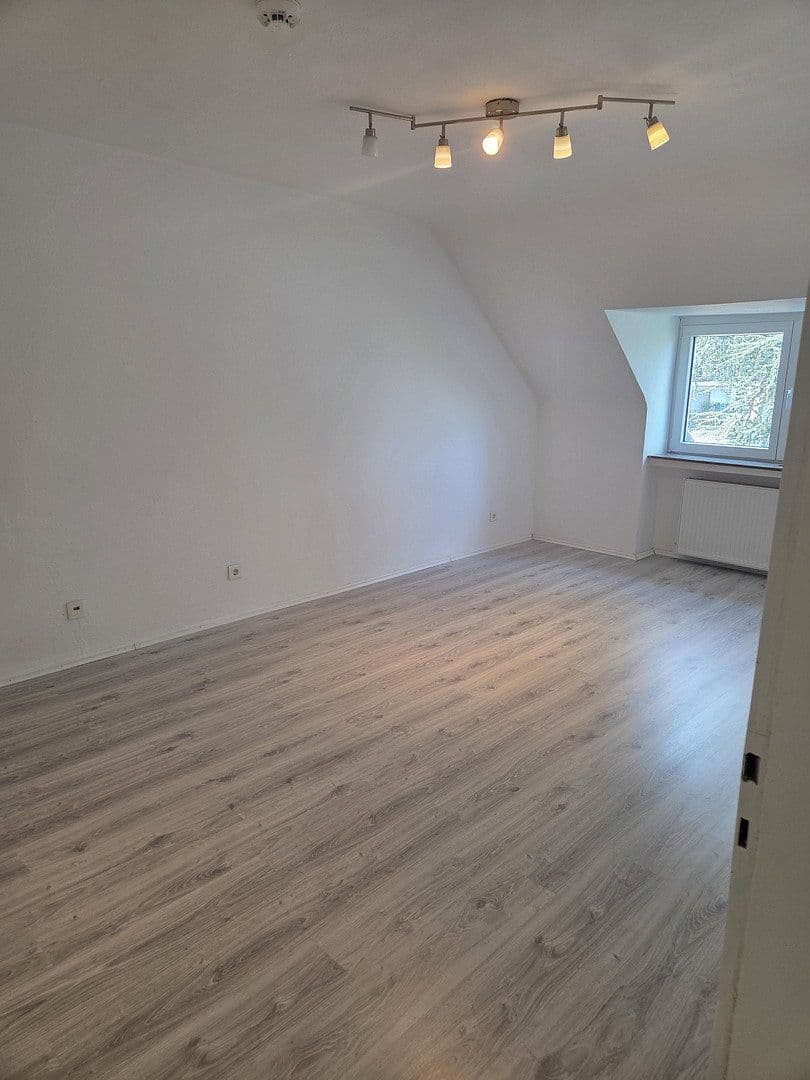 3 bedroom flat to rent, 80 m², Stolberstrasse 378, Köln, North Rhine-Westphalia 3 bedroom flat to rent, 80 m², Stolberstrasse 378, Köln, North Rhine-Westphalia