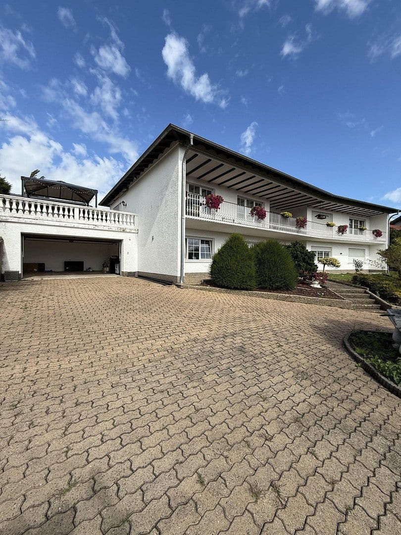 house for sale, 315 m², Überherrn, Saarland house for sale, 315 m², Überherrn, Saarland