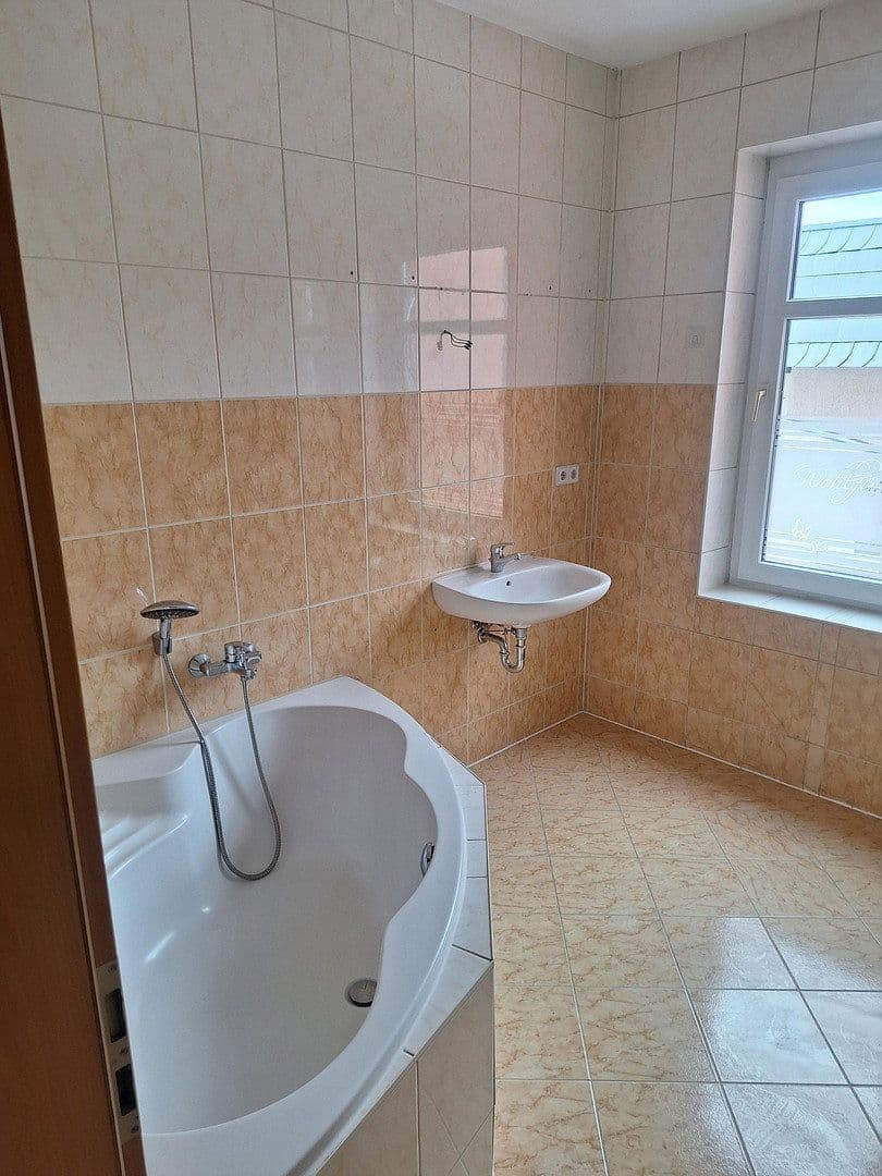 3 bedroom flat to rent, 85 m², Lange Straße 2, Zwickau, Saxony 3 bedroom flat to rent, 85 m², Lange Straße 2, Zwickau, Saxony