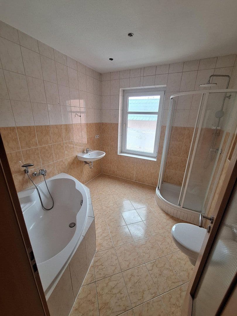 3 bedroom flat to rent, 85 m², Lange Straße 2, Zwickau, Saxony 3 bedroom flat to rent, 85 m², Lange Straße 2, Zwickau, Saxony