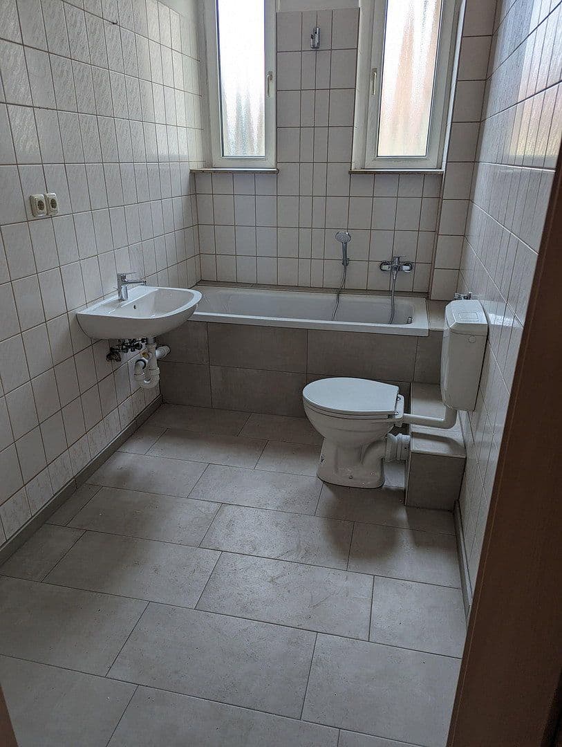 house for sale, 753 m², Gagarinstraße 50, Gera, Thuringia house for sale, 753 m², Gagarinstraße 50, Gera, Thuringia