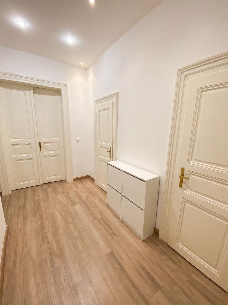 flat to rent, 82 m², U Nádražní lávky, Prague, Prague flat to rent, 82 m², U Nádražní lávky, Prague, Prague
