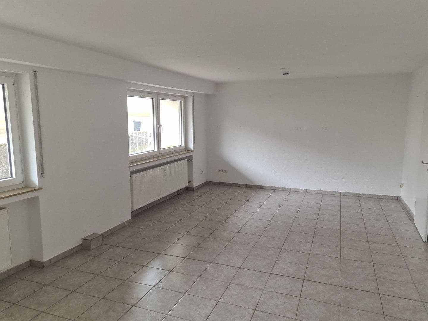 2 bedroom with open-plan kitchen flat to rent, 110 m², Sinntal, Hesse 2 bedroom with open-plan kitchen flat to rent, 110 m², Sinntal, Hesse