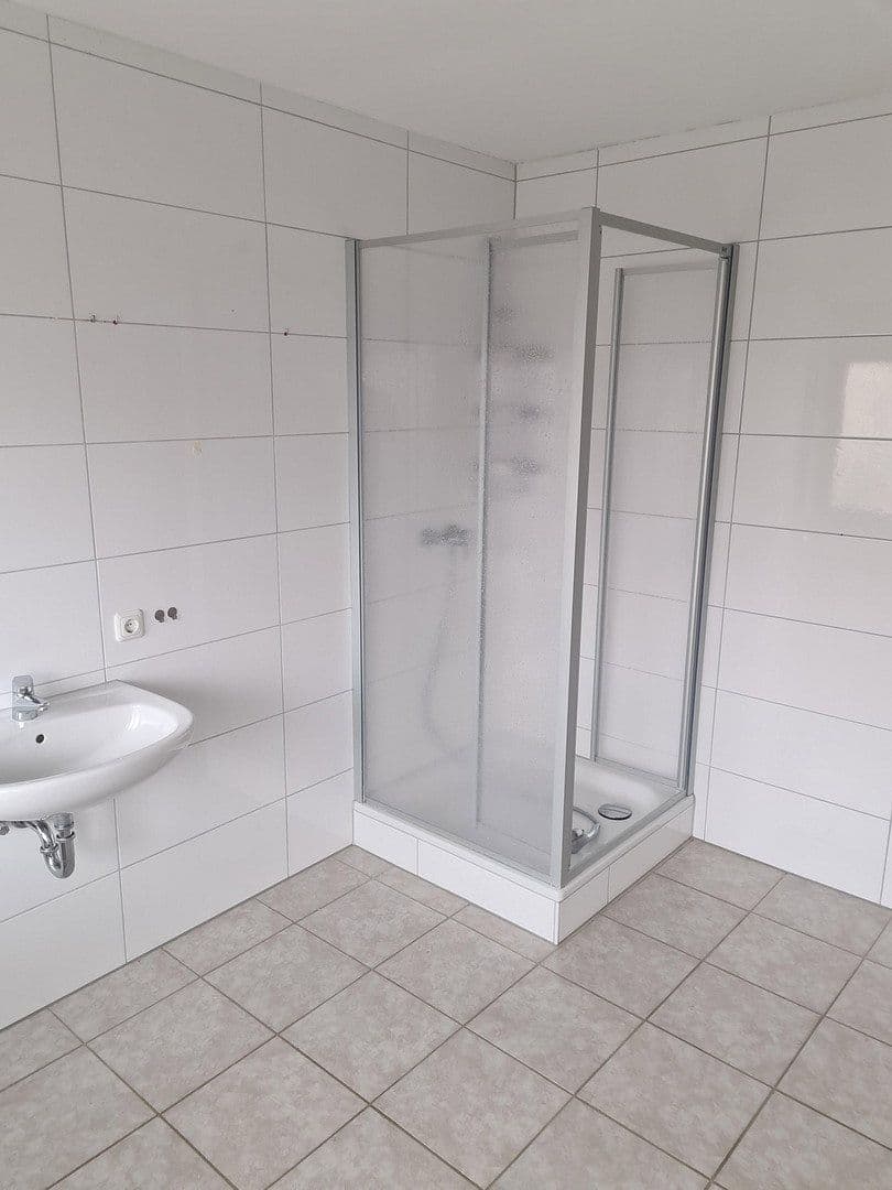 2 bedroom with open-plan kitchen flat to rent, 110 m², Sinntal, Hesse 2 bedroom with open-plan kitchen flat to rent, 110 m², Sinntal, Hesse