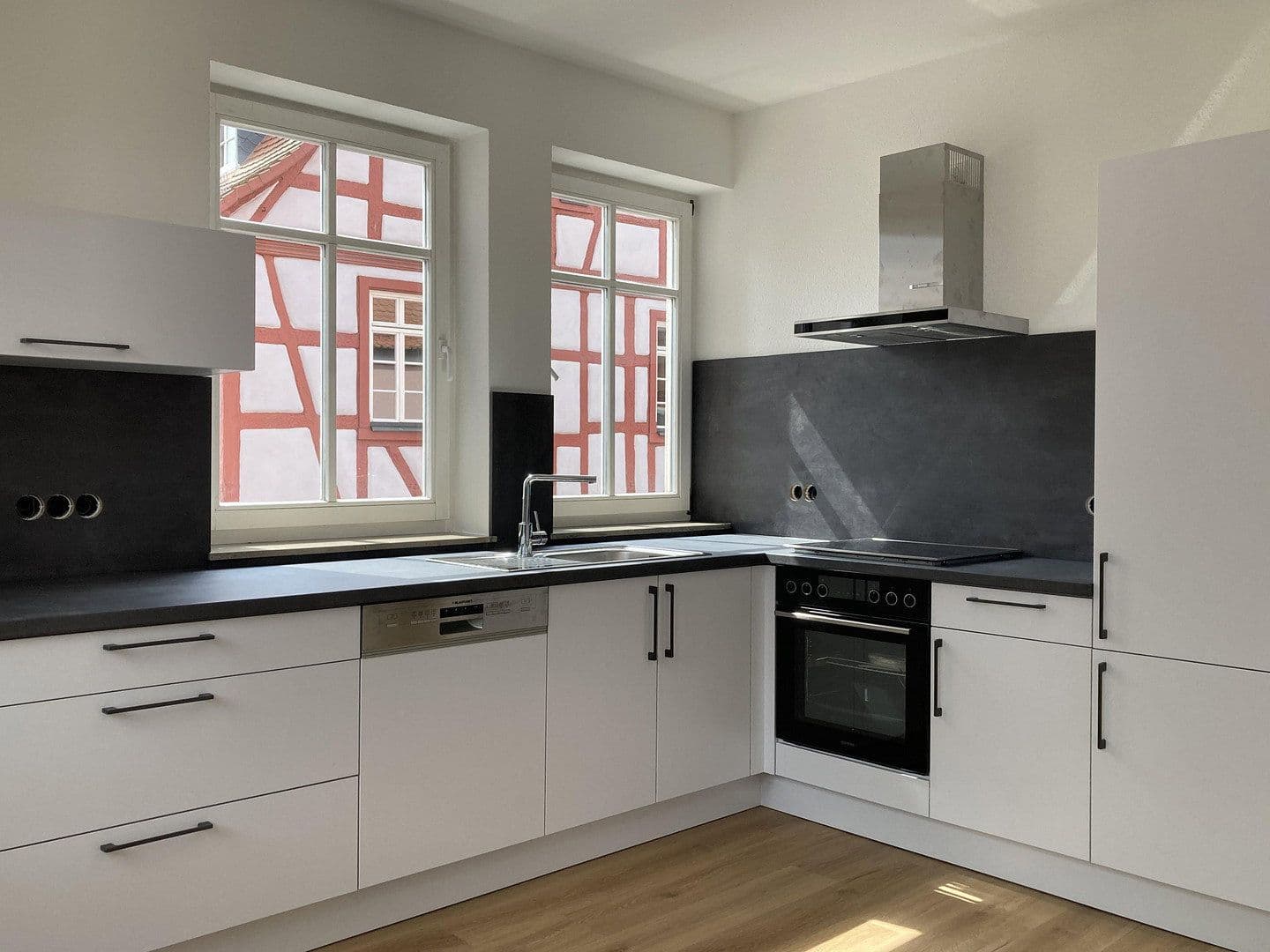 2 bedroom with open-plan kitchen flat to rent, 90 m², Römerstraße 66, Obernburg am Main, Bavaria 2 bedroom with open-plan kitchen flat to rent, 90 m², Römerstraße 66, Obernburg am Main, Bavaria