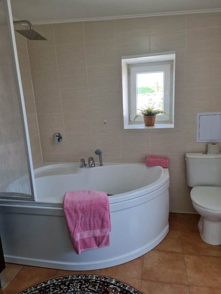 1 bedroom with open-plan kitchen flat to rent, 51 m², Městský kopec, Bílovec, Moravskoslezský Region 1 bedroom with open-plan kitchen flat to rent, 51 m², Městský kopec, Bílovec, Moravskoslezský Region