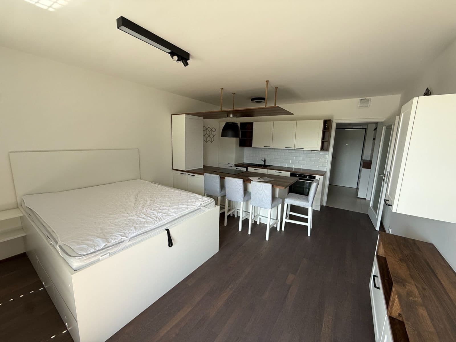 Studio flat to rent, 36 m², Vrbova, Prague, Prague Studio flat to rent, 36 m², Vrbova, Prague, Prague