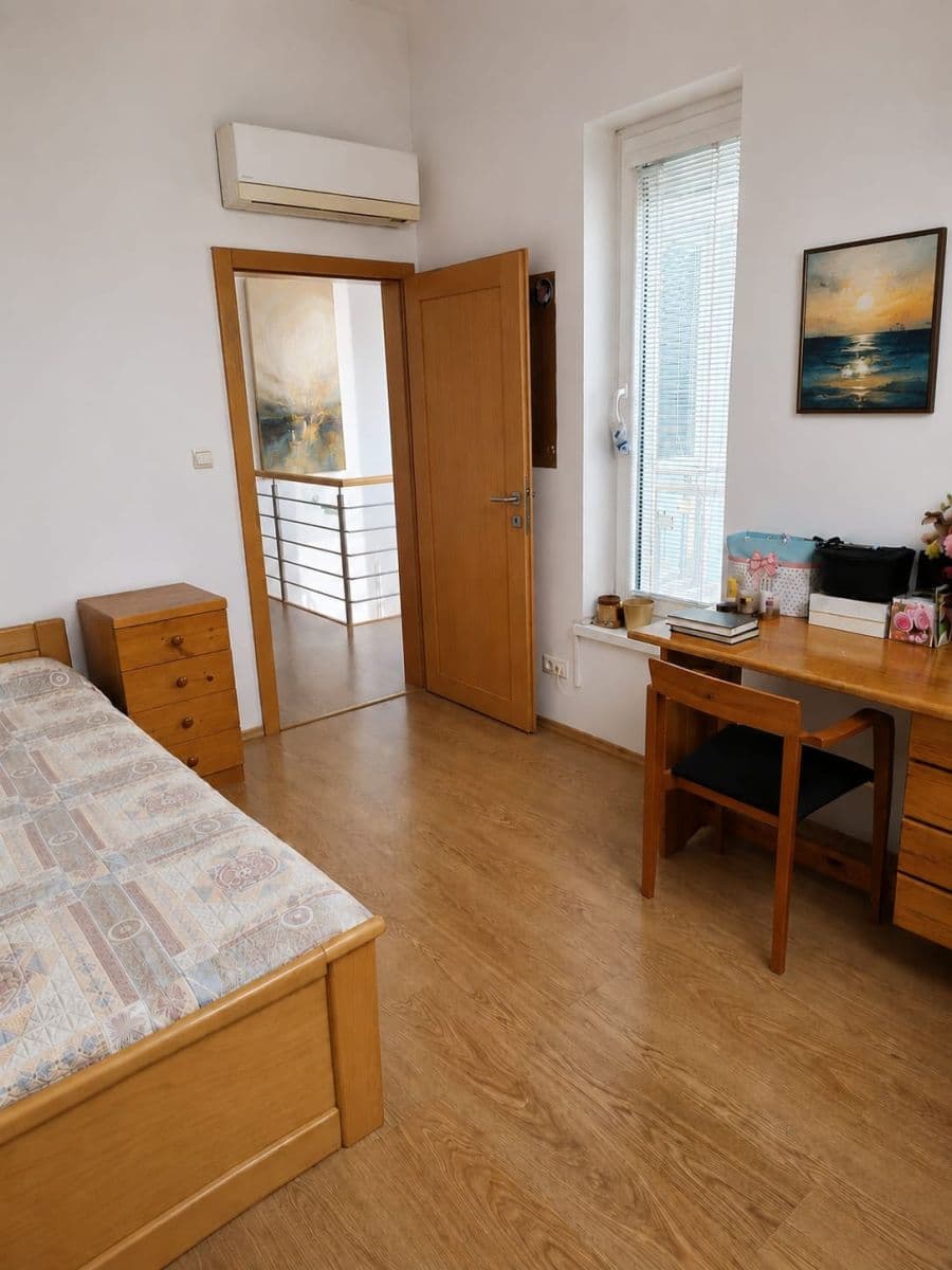 5 bedroom flat for sale, 180 m², Lužná, Petržalka, Bratislavský Region 5 bedroom flat for sale, 180 m², Lužná, Petržalka, Bratislavský Region