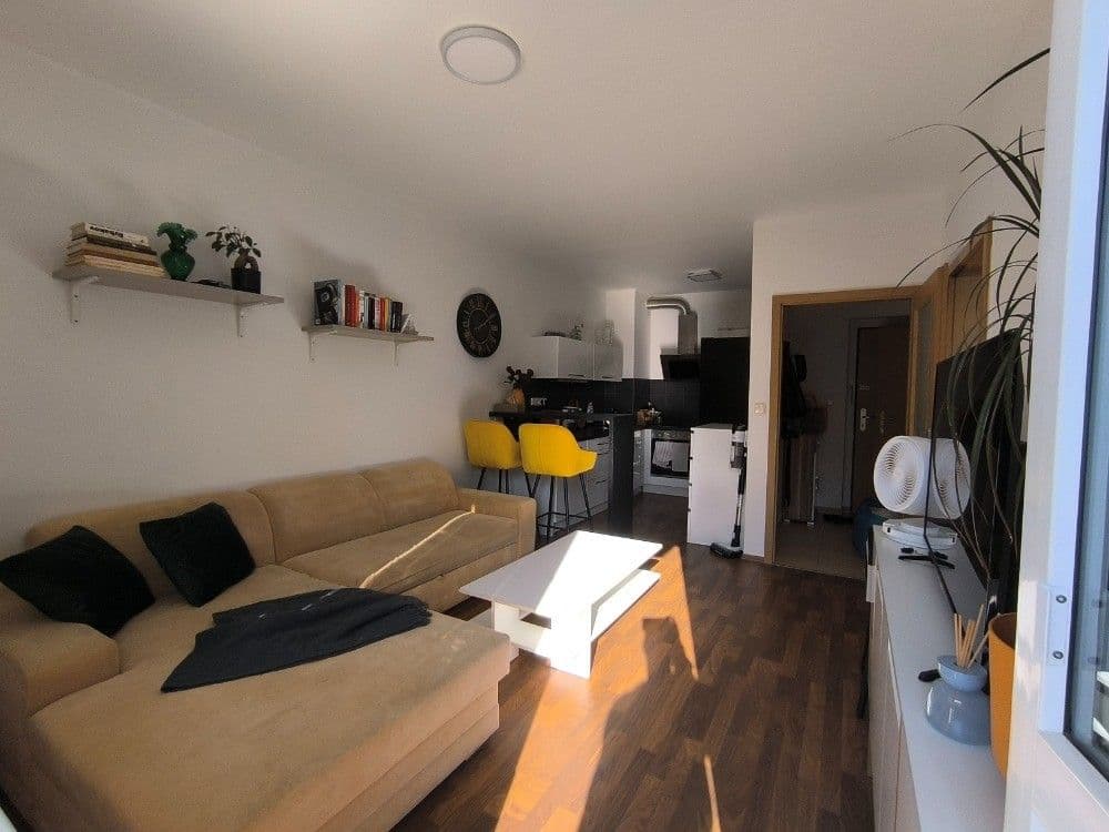 1 bedroom with open-plan kitchen flat for sale, 40 m², Mirešická, Jinočany, Středočeský Region 1 bedroom with open-plan kitchen flat for sale, 40 m², Mirešická, Jinočany, Středočeský Region