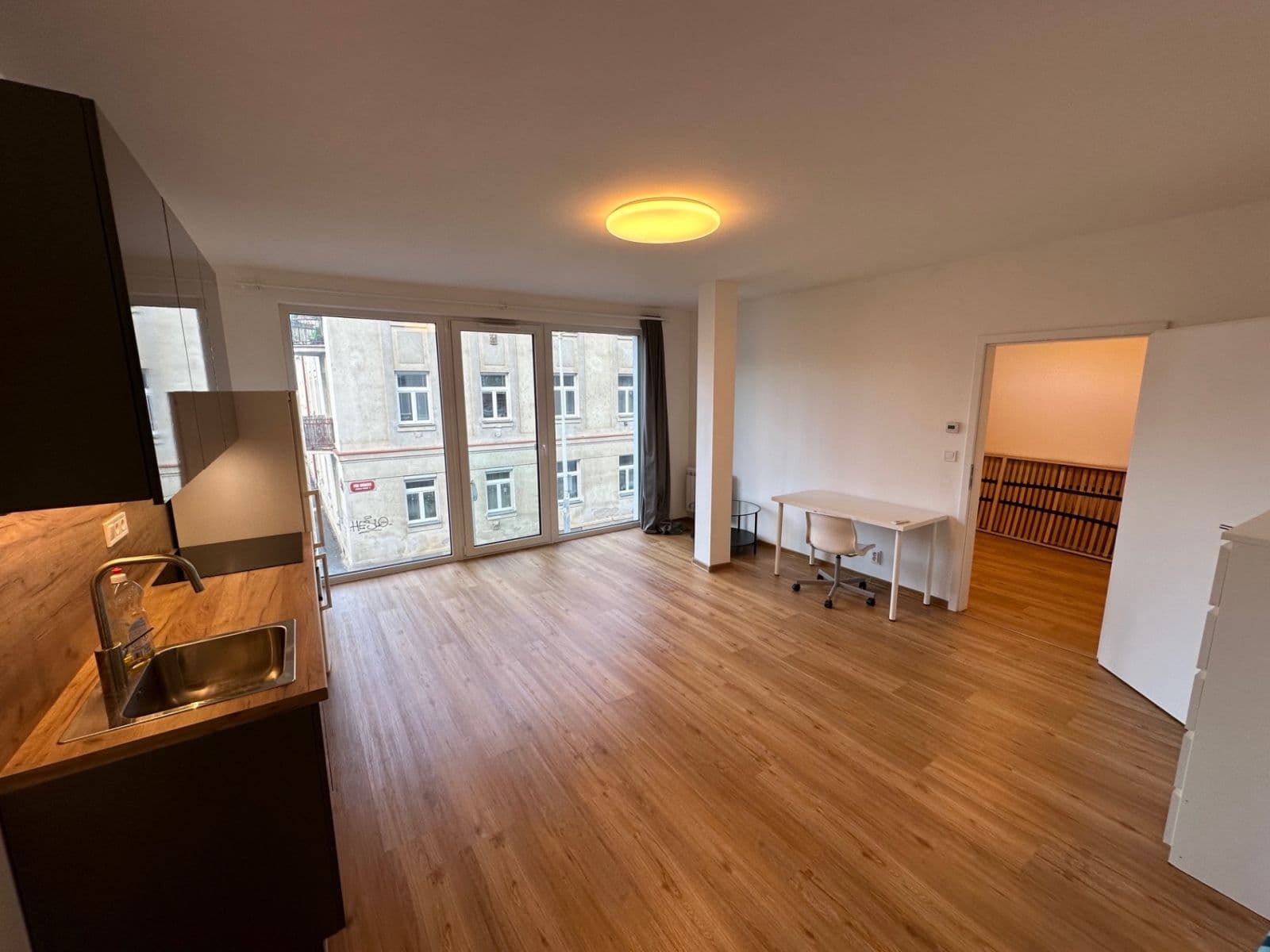 1 bedroom with open-plan kitchen flat to rent, 35 m², Pod Stárkou, Prague, Prague 1 bedroom with open-plan kitchen flat to rent, 35 m², Pod Stárkou, Prague, Prague