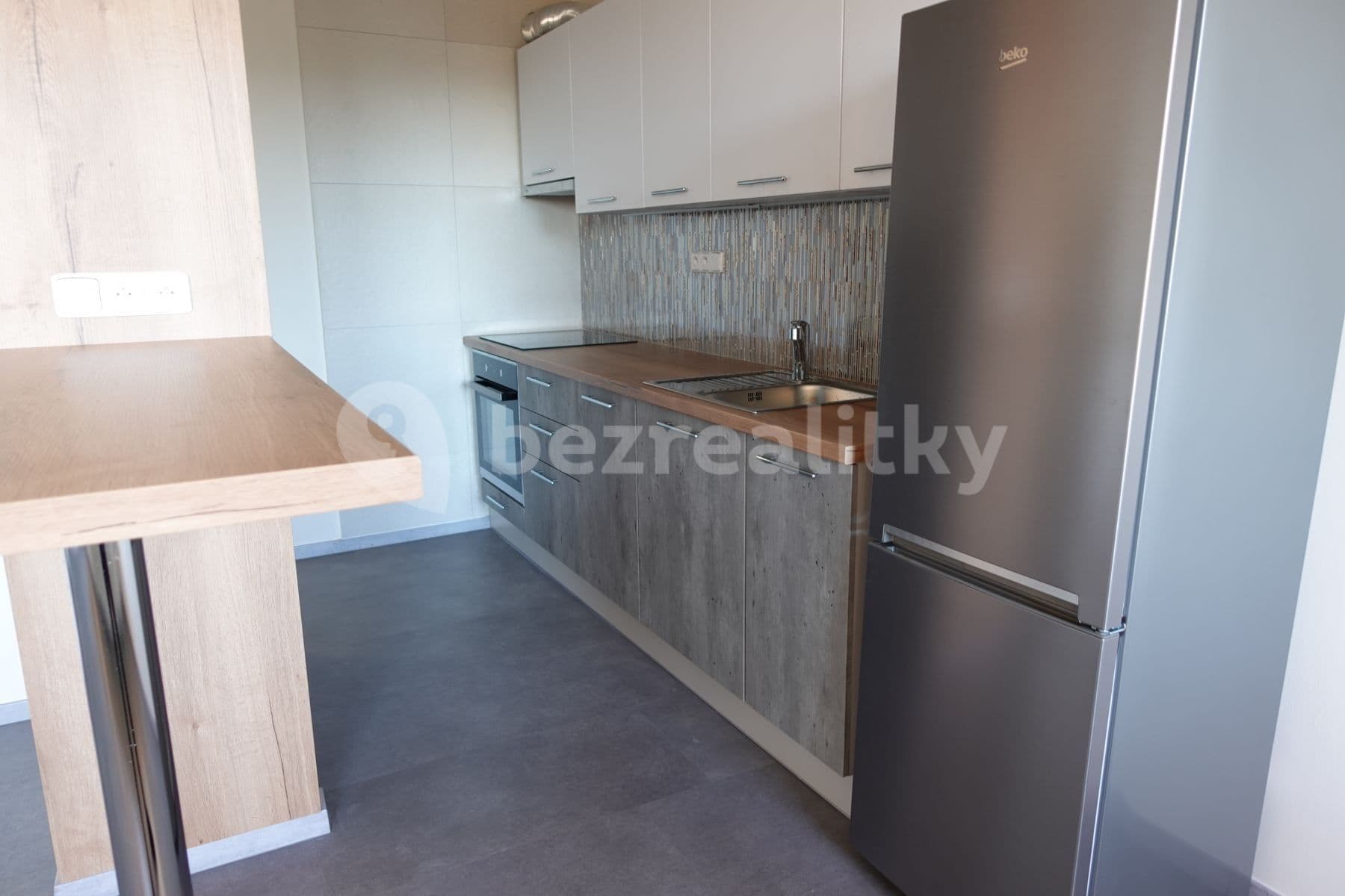 2 bedroom with open-plan kitchen flat for sale, 75 m², Sněženková, Prague, Prague 2 bedroom with open-plan kitchen flat for sale, 75 m², Sněženková, Prague, Prague