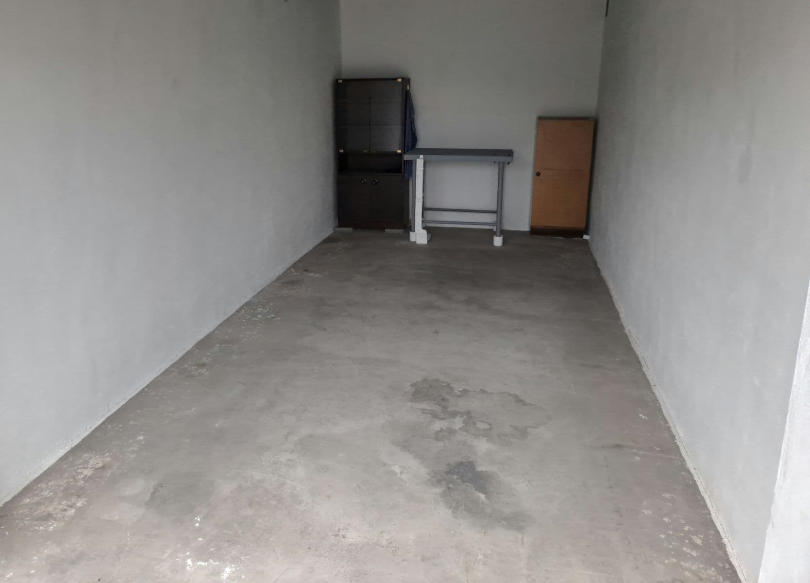 garage to rent, 15 m², Brno, Jihomoravský Region garage to rent, 15 m², Brno, Jihomoravský Region