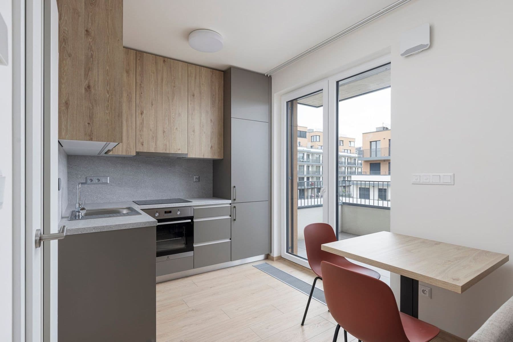 Studio flat to rent, 31 m², Haenkeho, Prague, Prague Studio flat to rent, 31 m², Haenkeho, Prague, Prague