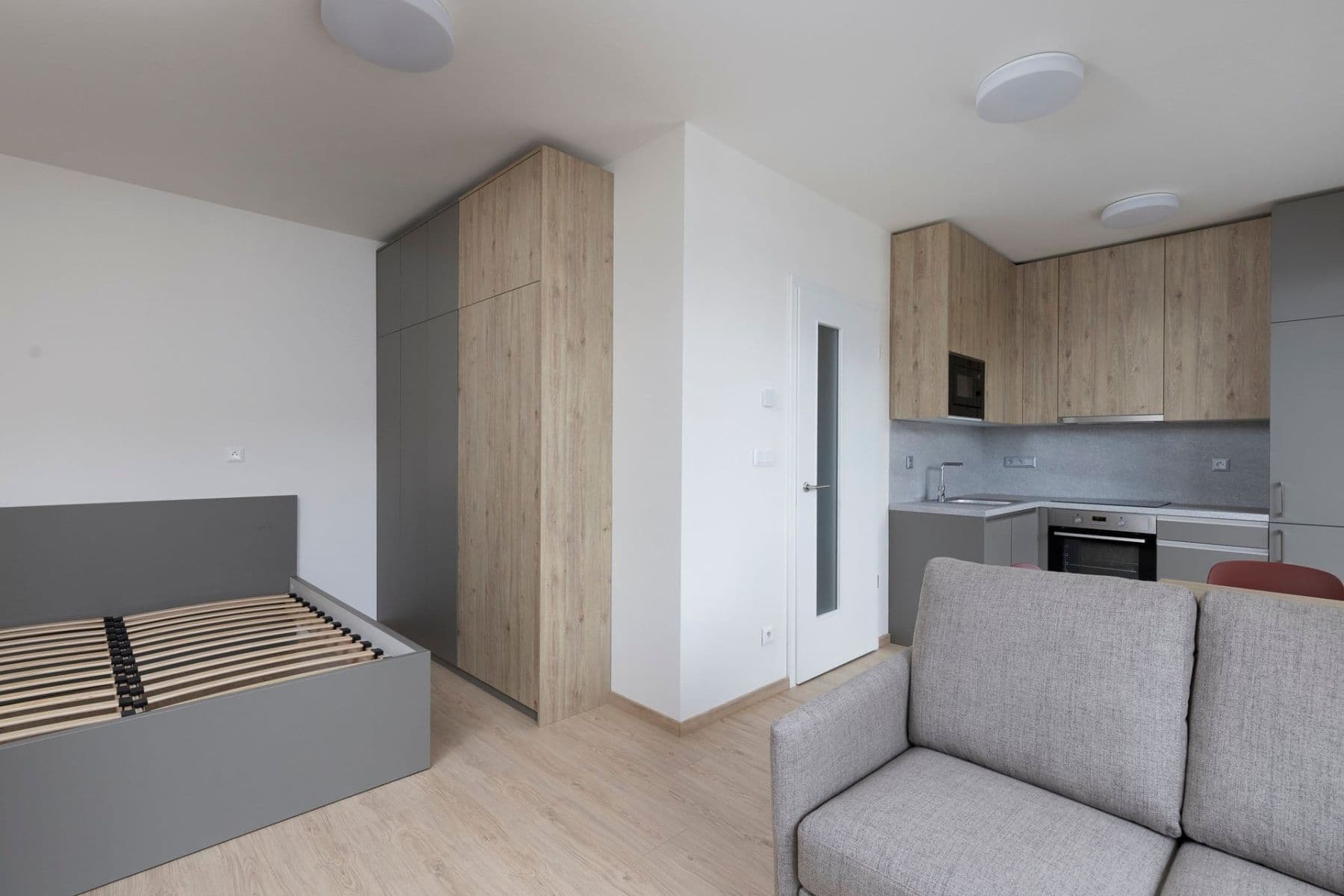 Studio flat to rent, 31 m², Haenkeho, Prague, Prague Studio flat to rent, 31 m², Haenkeho, Prague, Prague