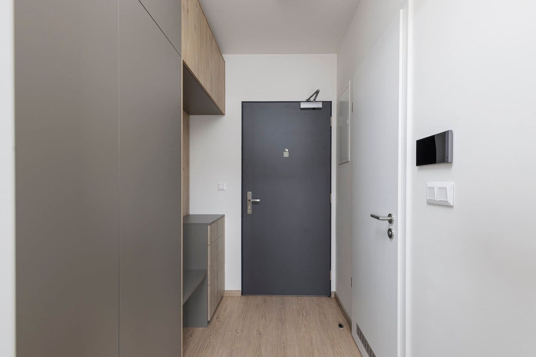 Studio flat to rent, 31 m², Haenkeho, Prague, Prague Studio flat to rent, 31 m², Haenkeho, Prague, Prague