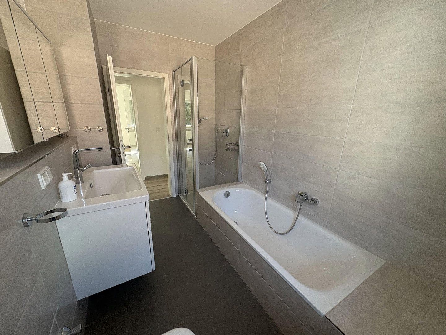 4 bedroom flat to rent, 96 m², Bad Vilbel, Hesse 4 bedroom flat to rent, 96 m², Bad Vilbel, Hesse