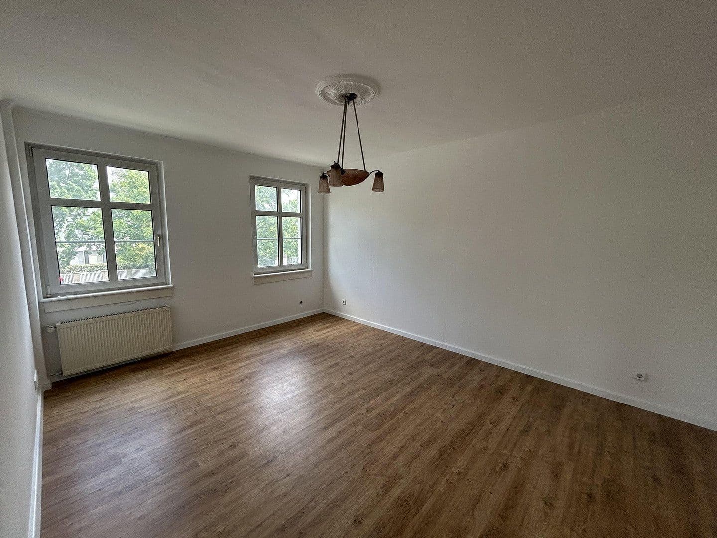 3 bedroom with open-plan kitchen flat to rent, 110 m², Offenbach, Hesse 3 bedroom with open-plan kitchen flat to rent, 110 m², Offenbach, Hesse