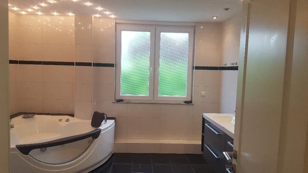 house to rent, 244 m², Leverkusen, North Rhine-Westphalia house to rent, 244 m², Leverkusen, North Rhine-Westphalia