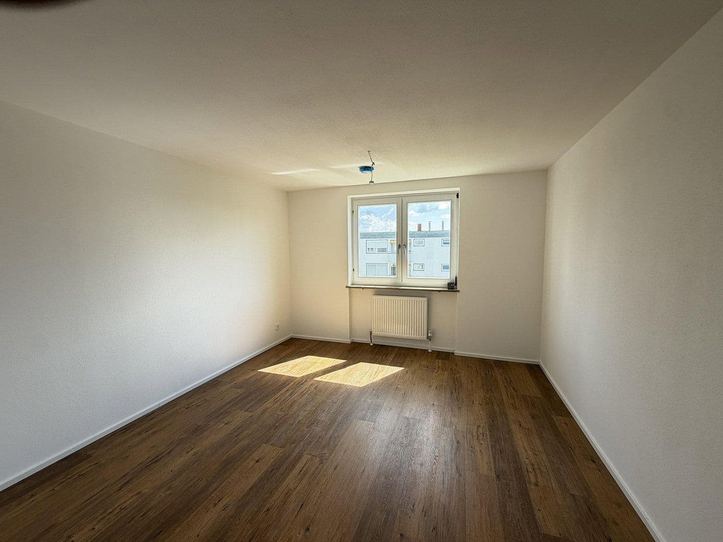 2 bedroom with open-plan kitchen flat for sale, 77 m², Röntgenstraße 36, Amberg, Bavaria 2 bedroom with open-plan kitchen flat for sale, 77 m², Röntgenstraße 36, Amberg, Bavaria