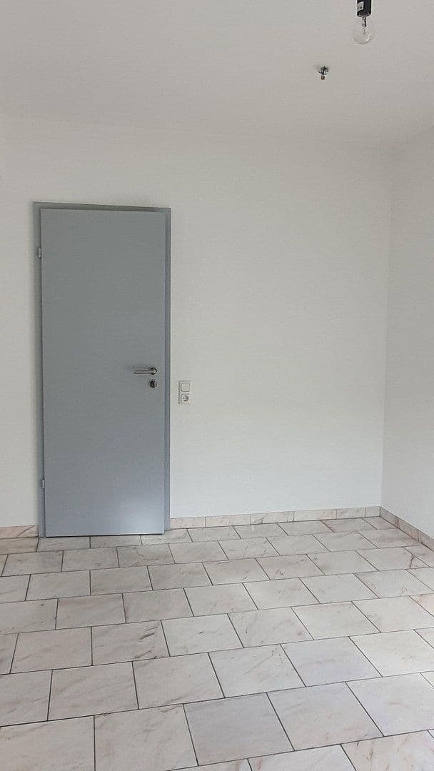 3 bedroom with open-plan kitchen flat to rent, 130 m², Duisburg, North Rhine-Westphalia 3 bedroom with open-plan kitchen flat to rent, 130 m², Duisburg, North Rhine-Westphalia