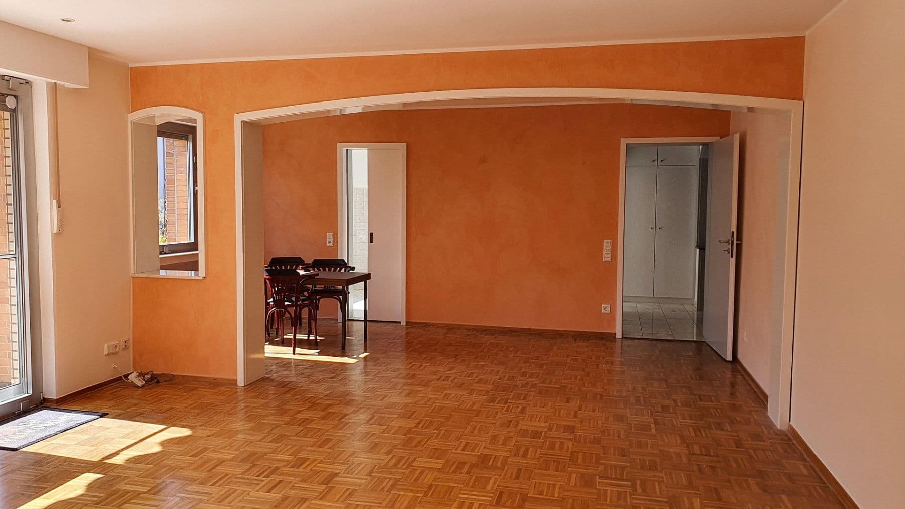 3 bedroom with open-plan kitchen flat to rent, 130 m², Duisburg, North Rhine-Westphalia 3 bedroom with open-plan kitchen flat to rent, 130 m², Duisburg, North Rhine-Westphalia