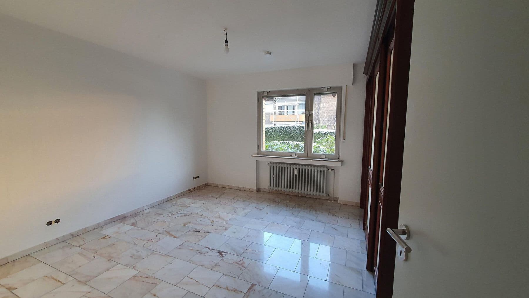 3 bedroom with open-plan kitchen flat to rent, 130 m², Duisburg, North Rhine-Westphalia 3 bedroom with open-plan kitchen flat to rent, 130 m², Duisburg, North Rhine-Westphalia